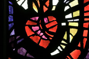 stained-glass-broken-heart
