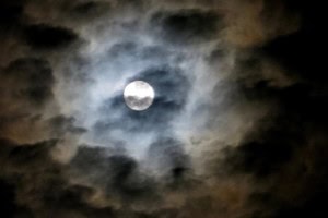 fullmoon-nightsky
